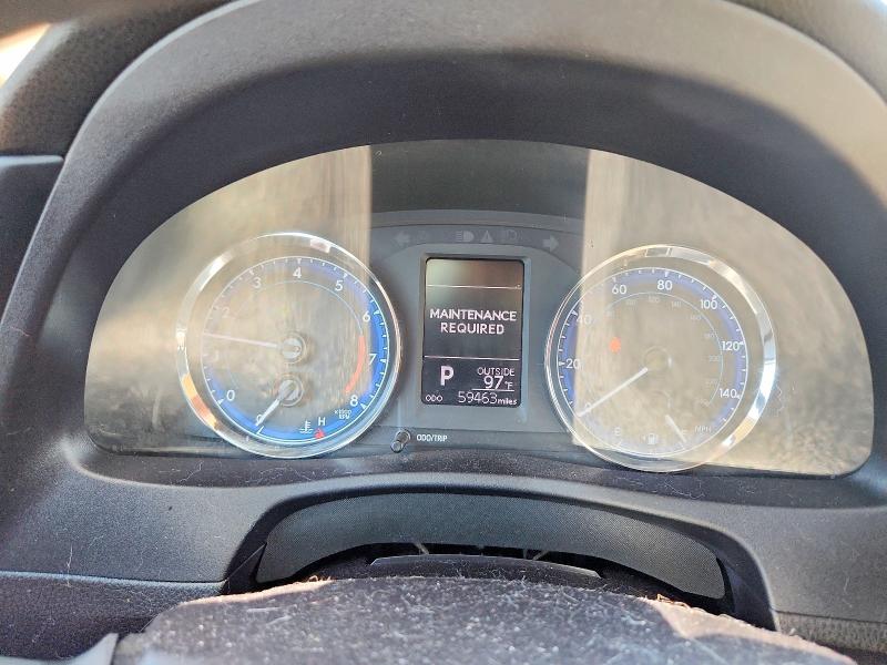 Photo 9 from auction – 2018 TOYOTA COROLLA with VIN 2T1BURHE2JC090115