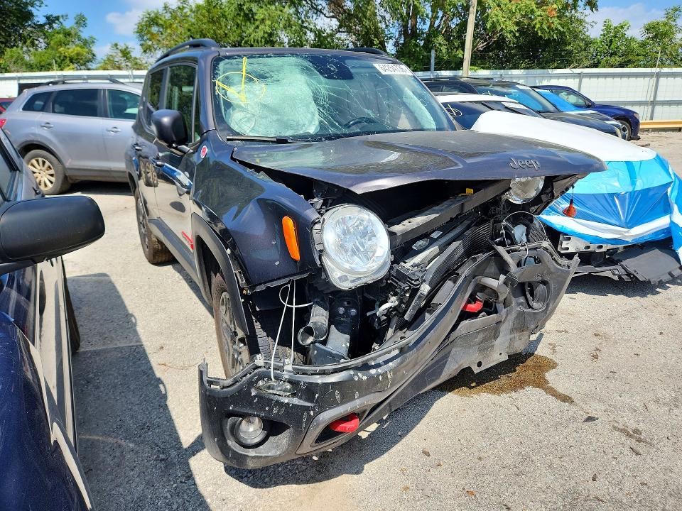 Photo 4 from auction – 2018 JEEP RENEGADE with VIN ZACCJBCB0JPH13284
