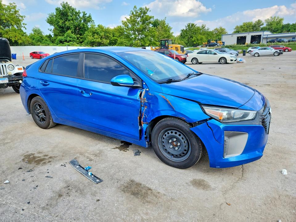 Photo 4 from auction – 2017 HYUNDAI IONIQ with VIN KMHC65LC8HU022150