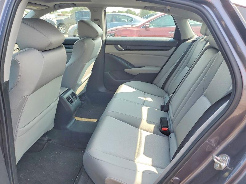 Photo 10 from auction – 2018 HONDA ACCORD with VIN 1HGCV1F42JA056033