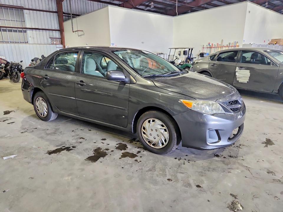 Photo 4 from auction – 2011 TOYOTA COROLLA with VIN 2T1BU4EE0BC649329