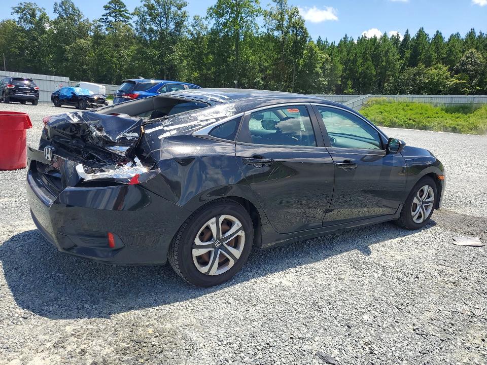Photo 3 from auction – 2018 HONDA CIVIC with VIN 2HGFC2F52JH585775