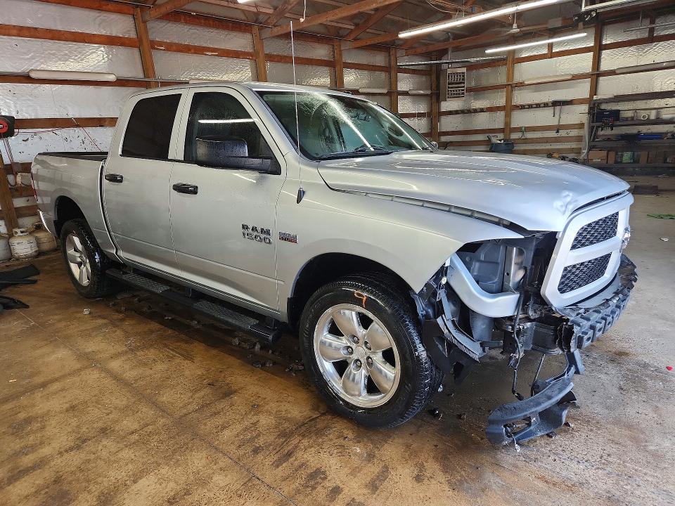 Photo 4 from auction – 2015 RAM 1500 with VIN 3C6RR7KT8FG700423