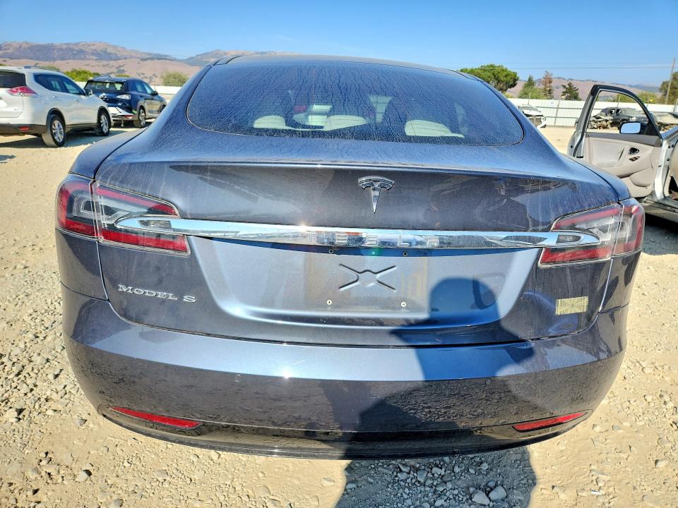 Photo 6 from auction – 2017 TESLA MODEL S with VIN 5YJSA1E25HF230359