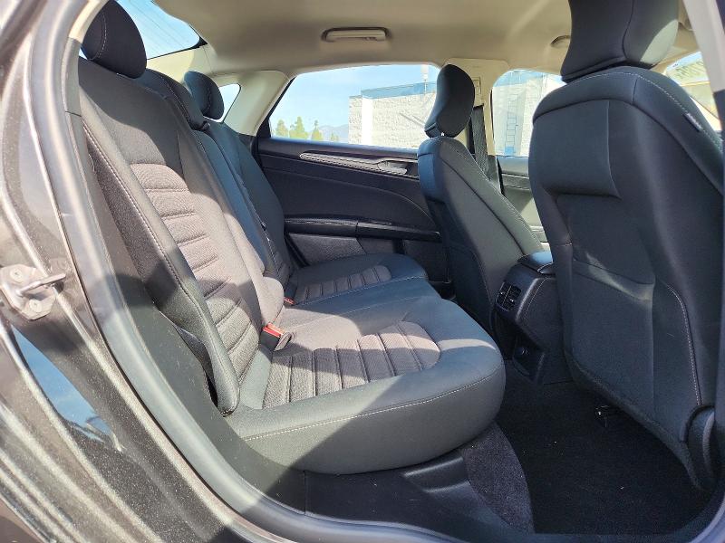 Photo 10 from auction – 2019 FORD FUSION with VIN 3FA6P0HD0KR232264