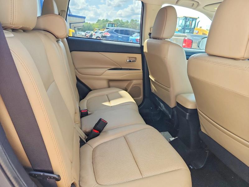 Photo 11 from auction – 2016 MITSUBISHI OUTLANDER with VIN JA4AD3A34GZ010680