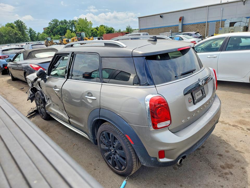 Photo 2 from auction – 2018 MINI COOPER with VIN WMZYT5C36J3E62501