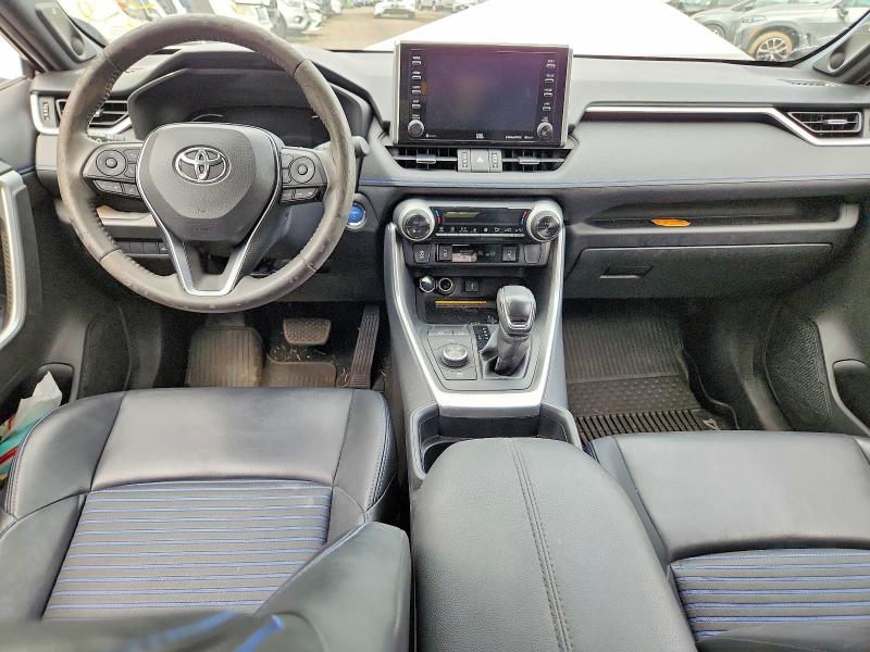 Photo 8 from auction – 2020 TOYOTA RAV4 with VIN JTMEWRFV1LJ047855