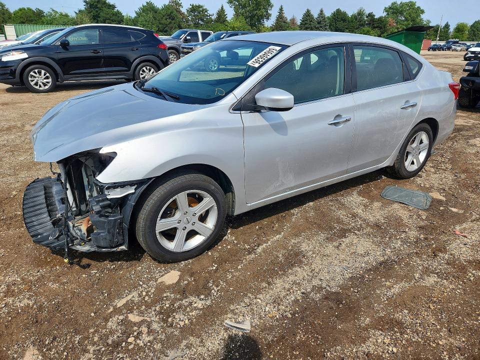 NISSAN SENTRA 2017 with VIN 3N1AB7AP3HL657735 - Photo from auction