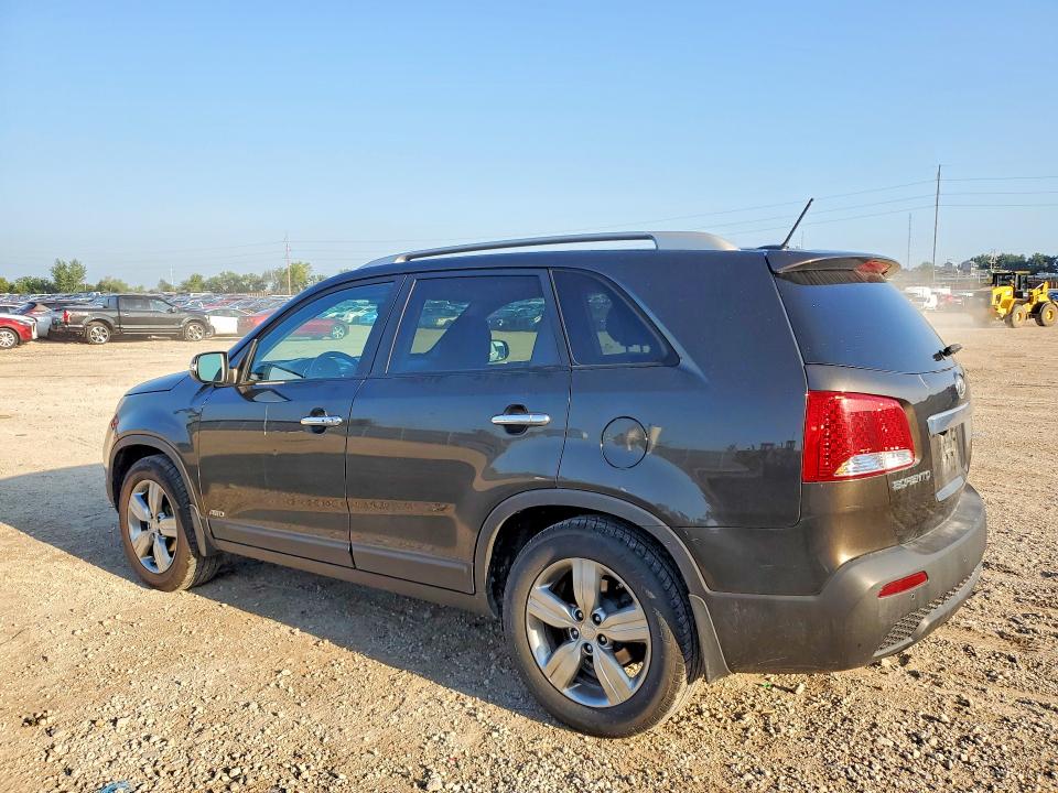 Photo 2 from auction – 2012 KIA SORENTO with VIN 5XYKUCA66CG220596
