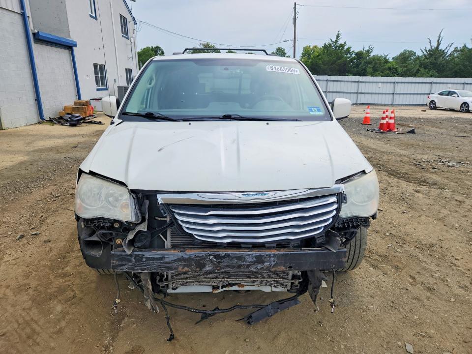 Photo 5 from auction – 2011 CHRYSLER TOWN & COUNTRY with VIN 2A4RR5DG9BR763574