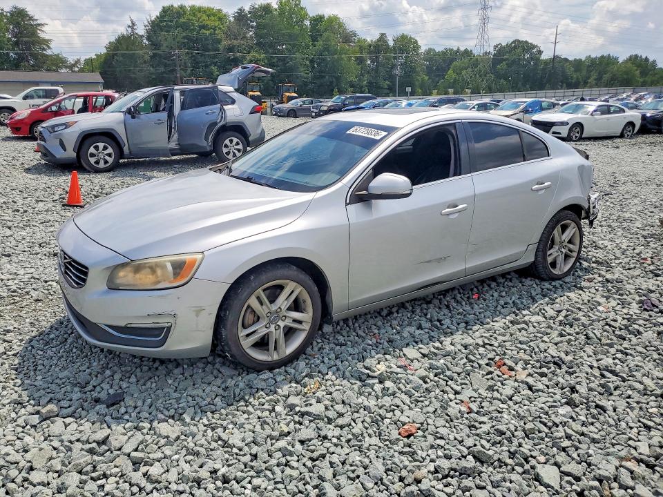 VOLVO S60 2014 with VIN YV1612FS2E2275905 - Photo from auction