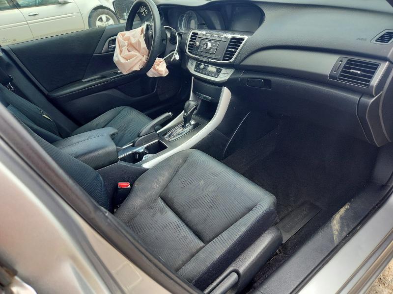 Photo 8 from auction – 2014 HONDA ACCORD with VIN 1HGCR2F35EA132397