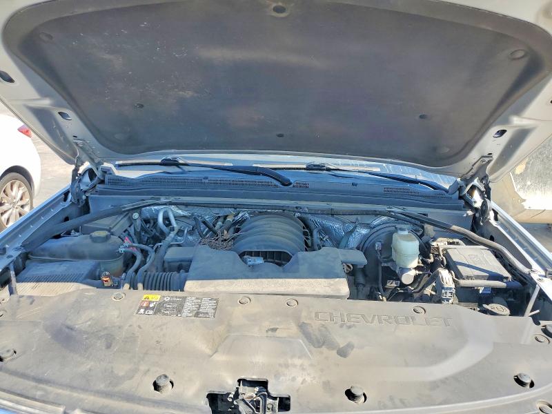 Photo 12 from auction – 2016 CHEVROLET SUBURBAN with VIN 1GNSKHKC6GR185578