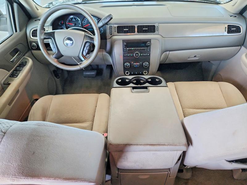 Photo 8 from auction – 2008 CHEVROLET TAHOE with VIN 1GNFC13078J210448