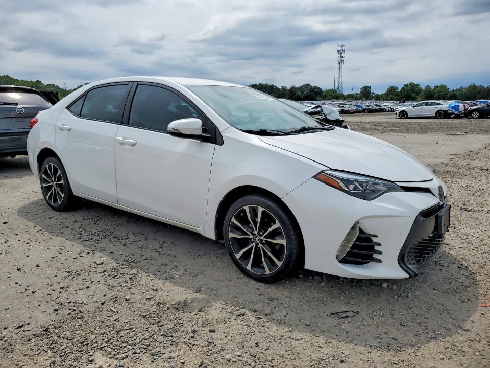 Снимка 4 от търг – 2017 TOYOTA COROLLA с VIN 2T1BURHE8HC832107