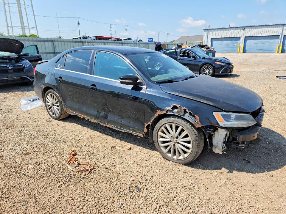Photo 4 from auction – 2011 VOLKSWAGEN JETTA with VIN 3VWGX7AJ5BM361344