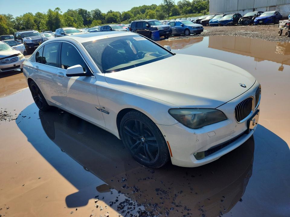 Photo 4 from auction – 2010 BMW 750 with VIN WBAKC6C55ACL67838