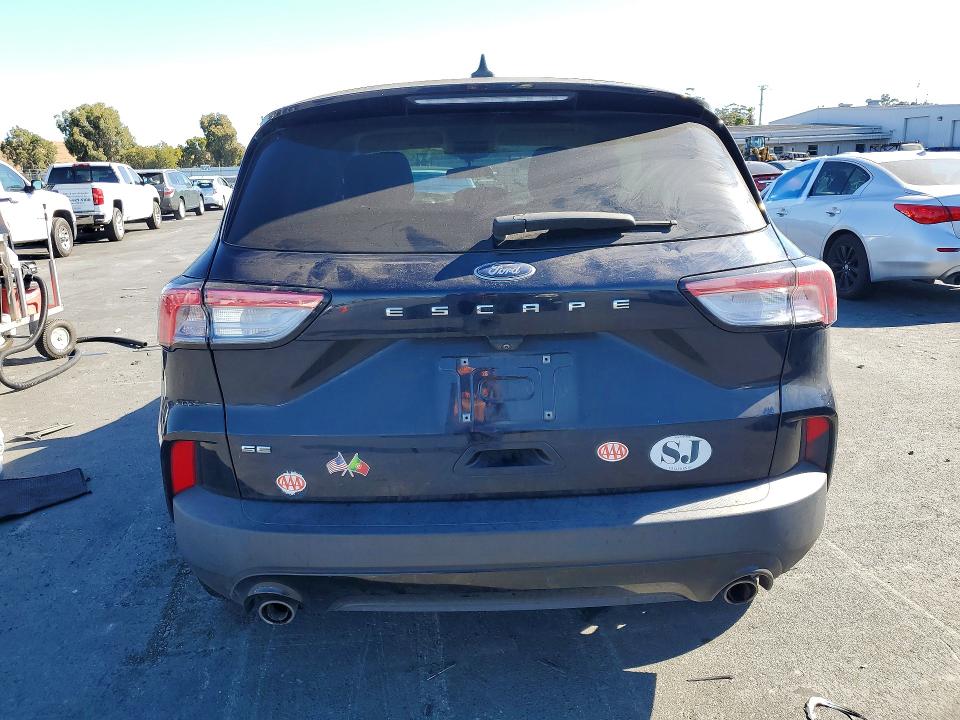 Photo 6 from auction – 2021 FORD ESCAPE with VIN 1FMCU0G66MUA46633