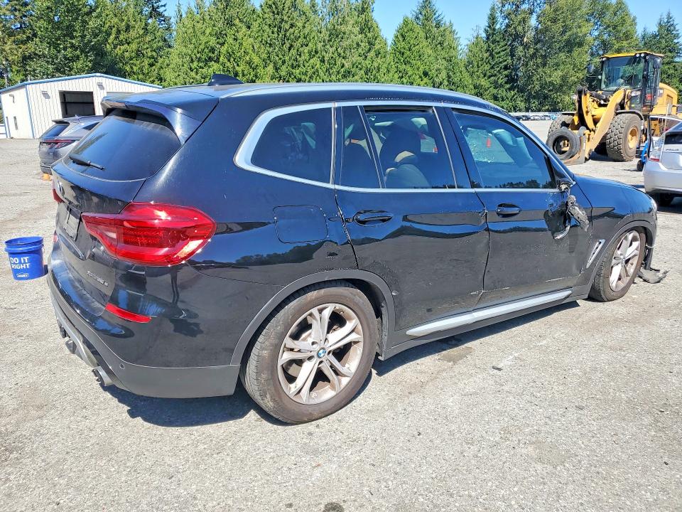 Photo 3 from auction – 2021 BMW X3 with VIN 5UXTS1C0XM9E58320