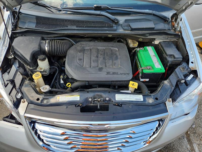 Photo 12 from auction – 2011 CHRYSLER TOWN & COUNTRY with VIN 2A4RR5DG0BR607889
