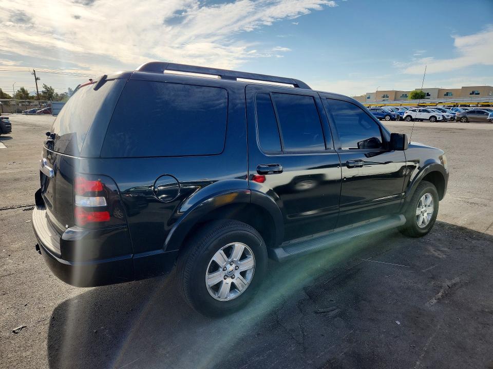Photo 3 from auction – 2010 FORD EXPLORER with VIN 1FMEU6DE2AUA35812