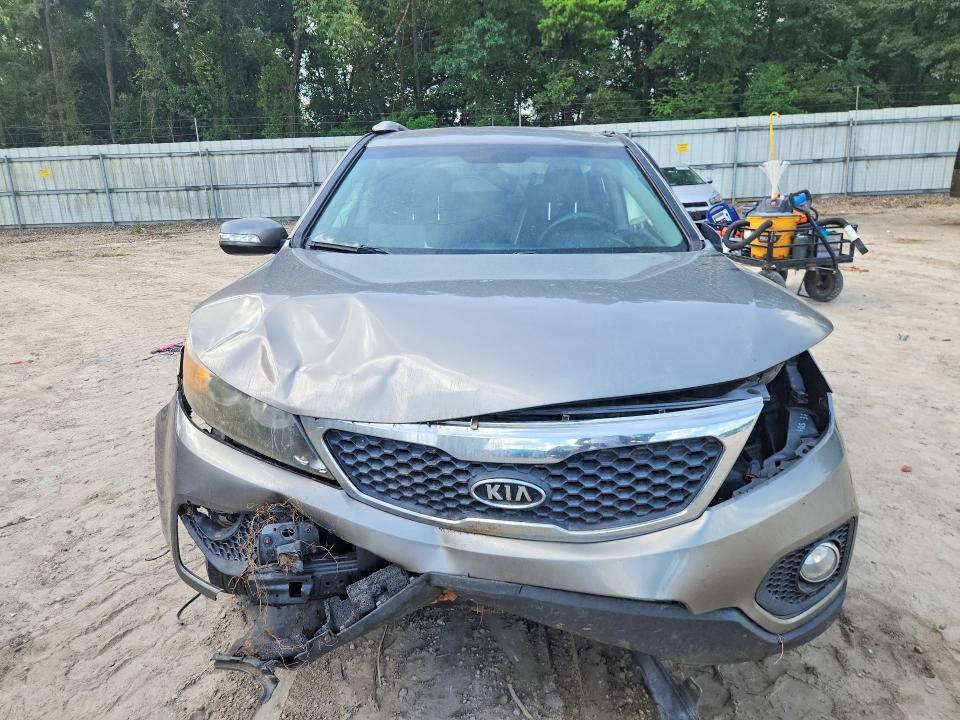 Photo 5 from auction – 2012 KIA SORENTO with VIN 5XYKT3A65CG295485