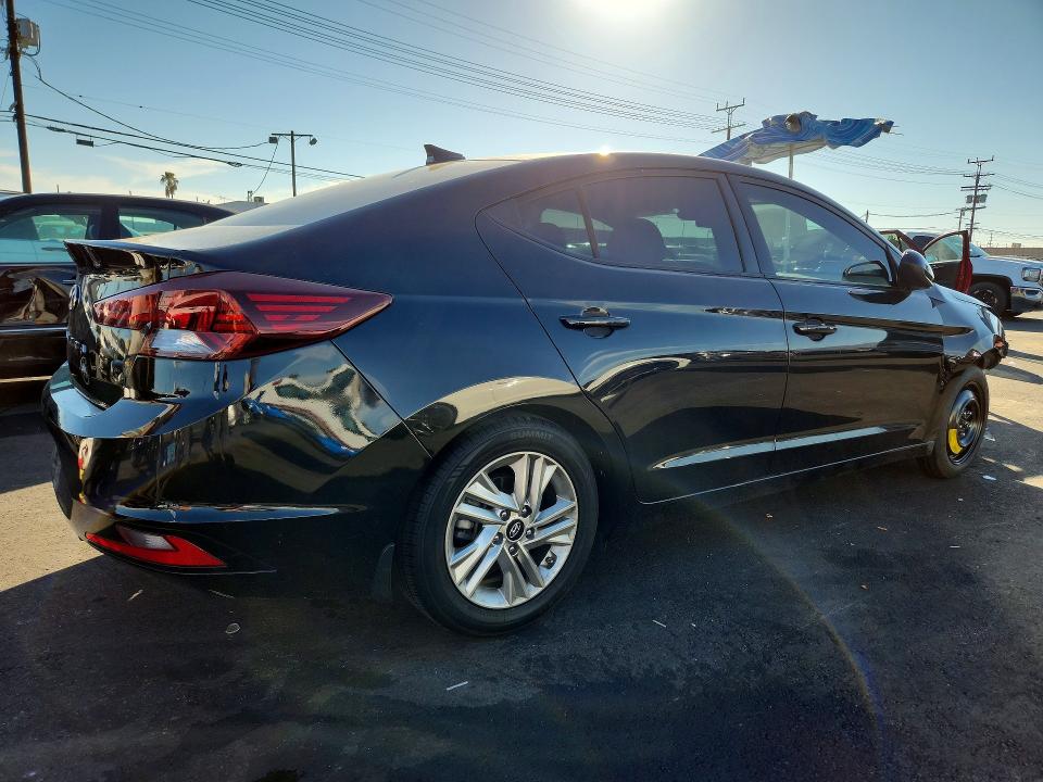 Photo 3 from auction – 2020 HYUNDAI ELANTRA with VIN 5NPD84LF5LH525970