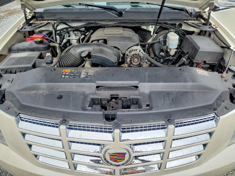 Photo 11 from auction – 2014 CADILLAC ESCALADE with VIN 1GYS4BEF3ER237732