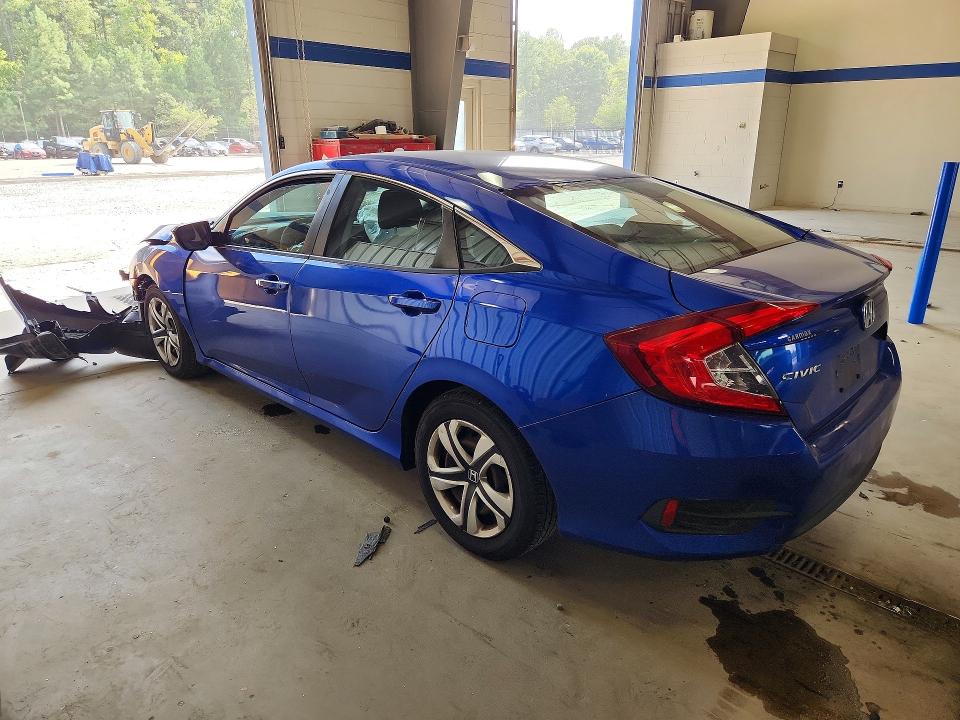 Photo 2 from auction – 2018 HONDA CIVIC with VIN 19XFC2F50JE203463