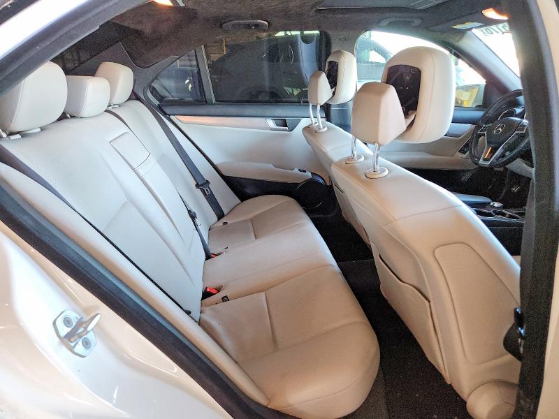 Photo 10 from auction – 2013 MERCEDES-BENZ C with VIN WDDGF4HB5DA784580