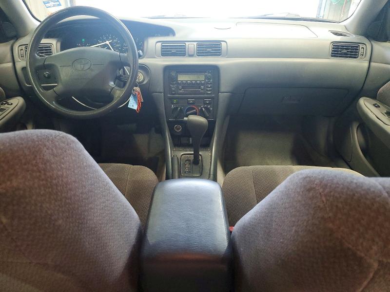 Photo 8 from auction – 2000 TOYOTA CAMRY with VIN 4T1BF22K3YU942366
