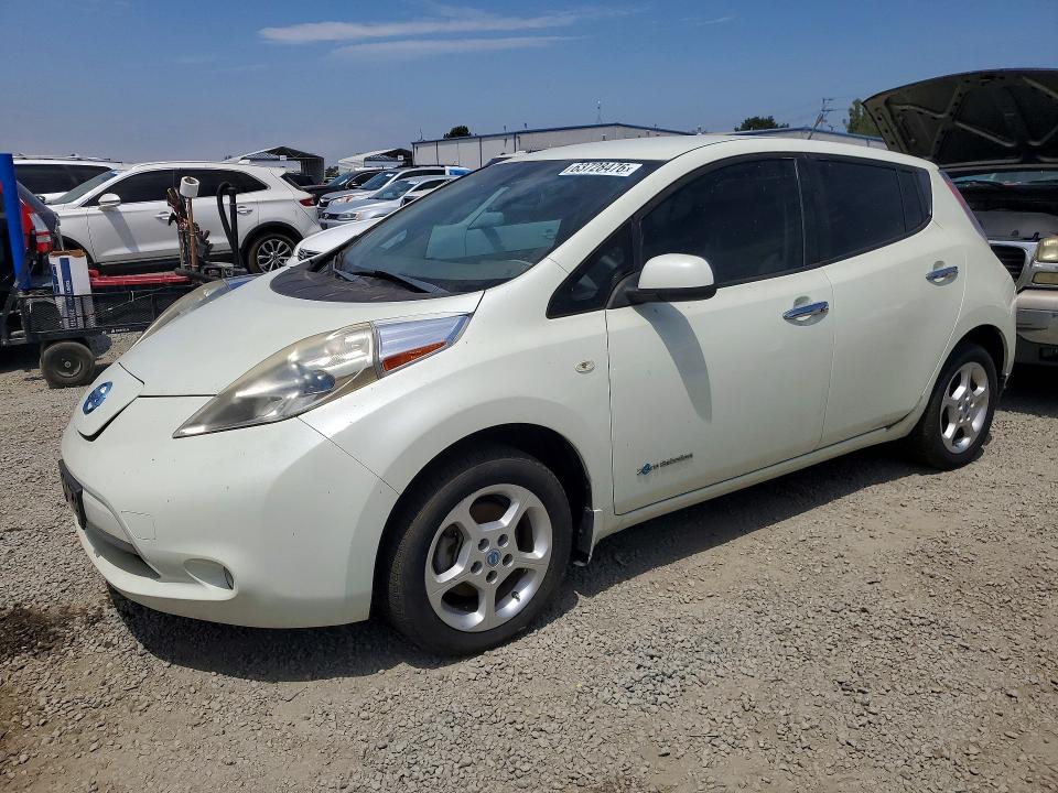 NISSAN LEAF 2011 z numerem VIN JN1AZ0CP6BT001516 - Zdjęcie z aukcji