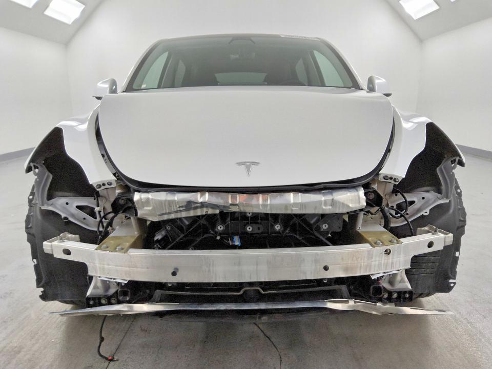 Photo 5 from auction – 2022 TESLA MODEL Y with VIN 7SAYGDEE7NF480897