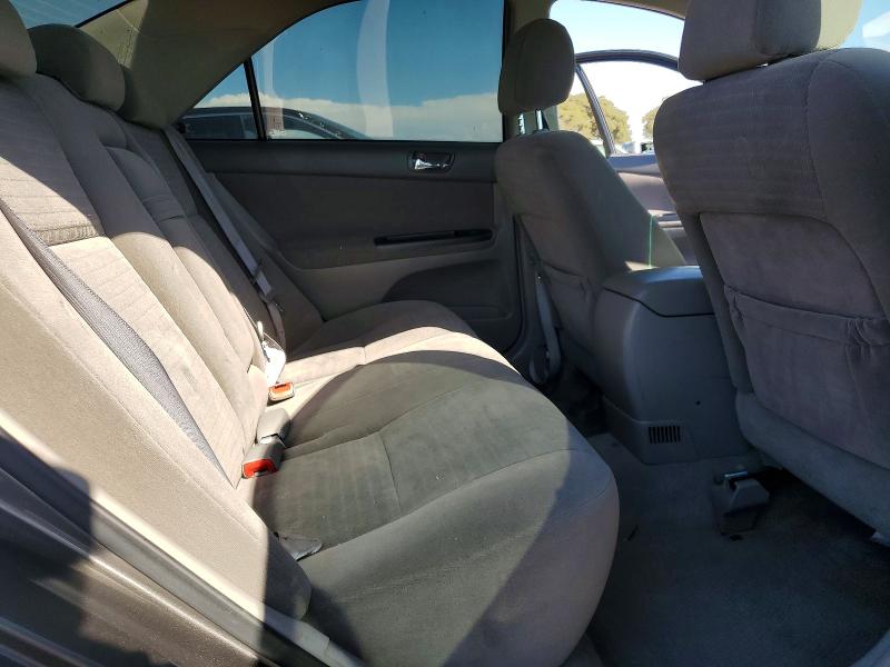 Photo 10 from auction – 2005 TOYOTA CAMRY with VIN 4T1BE32KX5U972081