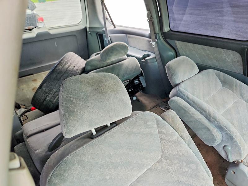 Photo 10 from auction – 2002 HONDA ODYSSEY with VIN 5FNRL186X2B036649