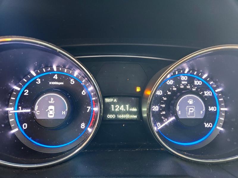 Foto 9 de la subasta – 2011 HYUNDAI SONATA con VIN 5NPEB4AC8BH124457