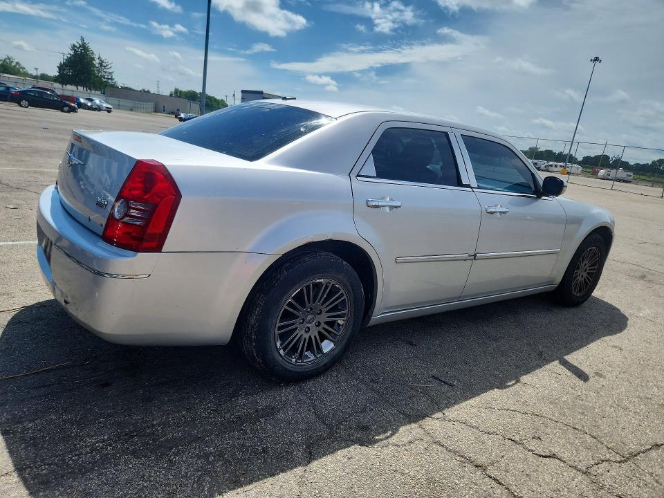 Photo 3 from auction – 2010 CHRYSLER 300 with VIN 2C3CA5CV3AH284627