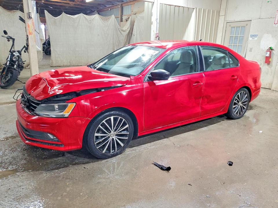 Снимка 1 от търг – 2016 VOLKSWAGEN JETTA с VIN 3VWD17AJ3GM388070