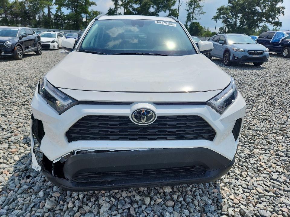 Photo 5 from auction – 2023 TOYOTA RAV4 with VIN 2T3W1RFV7PC247781