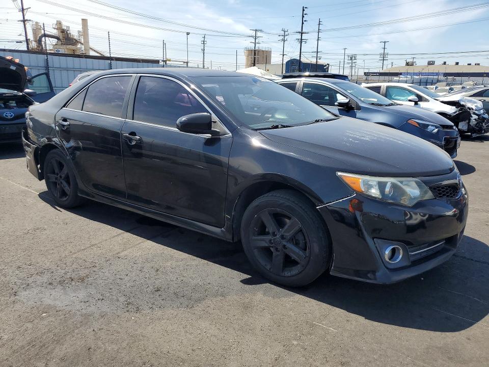 Photo 4 from auction – 2014 TOYOTA CAMRY with VIN 4T1BF1FK0EU416521