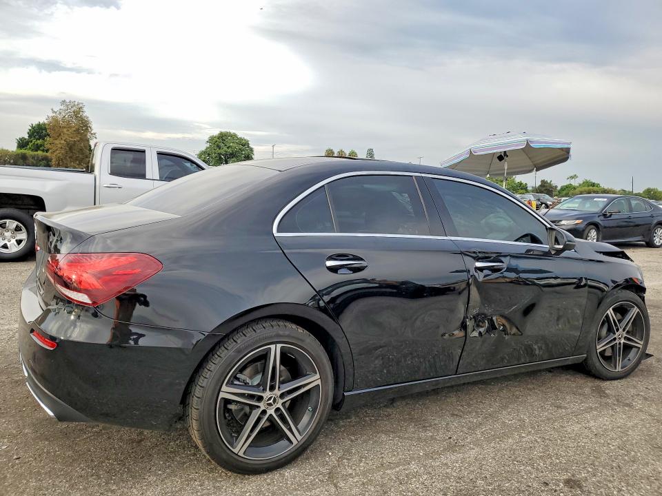 Снимка 3 от търг – 2022 MERCEDES-BENZ A с VIN W1K3G4EB3NJ371624