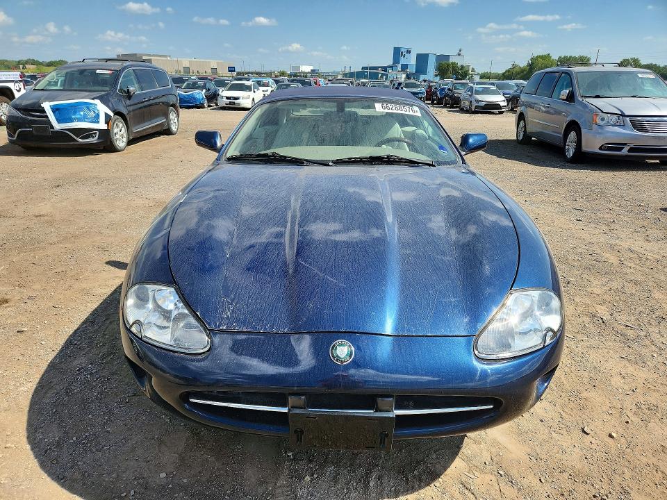 Foto 5 de la subasta – 2000 JAGUAR XK8 con VIN SAJJA42C5YNA10400