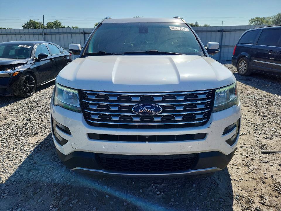Снимка 5 от търг – 2017 FORD EXPLORER с VIN 1FM5K8FHXHGA02378
