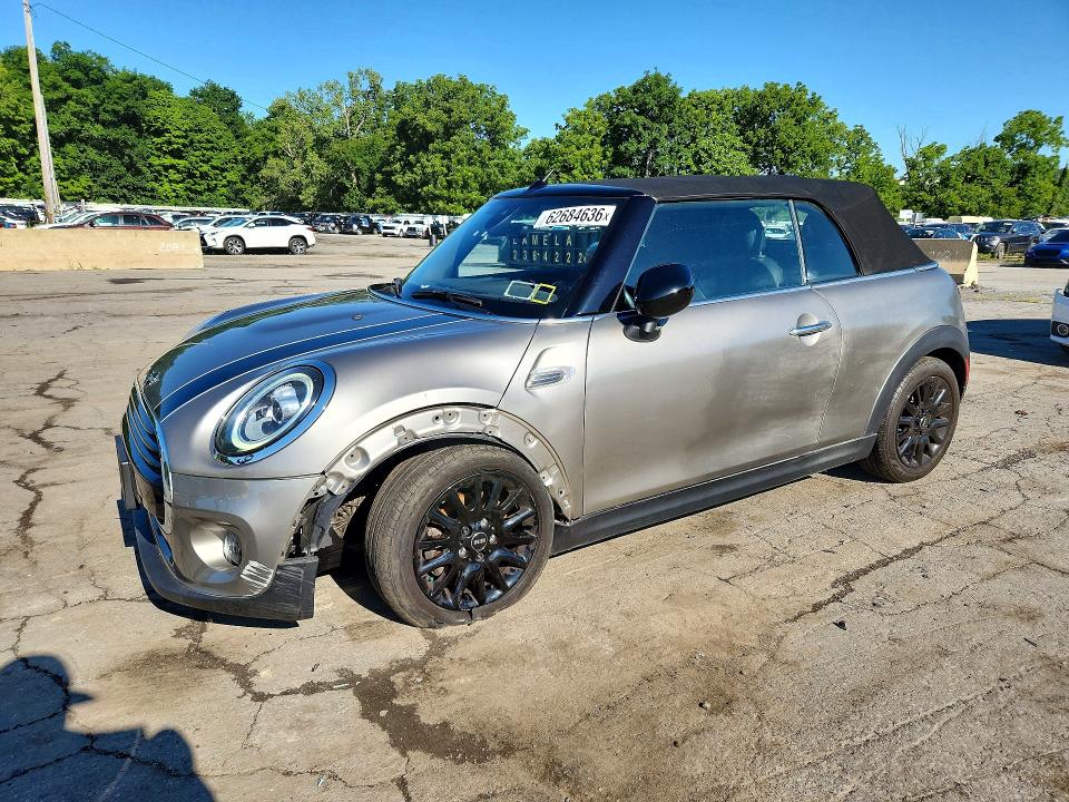 MINI COOPER 2020 with VIN WMWWJ3C0XL3L19037 - Photo from auction