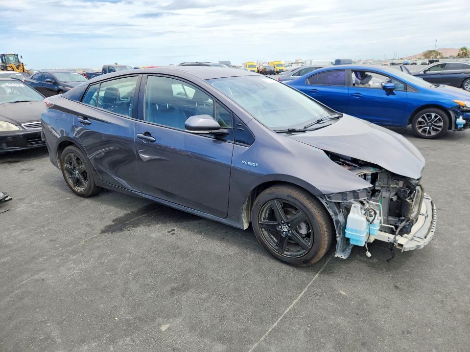 Photo 4 from auction – 2017 TOYOTA PRIUS with VIN JTDKARFU5H3532097