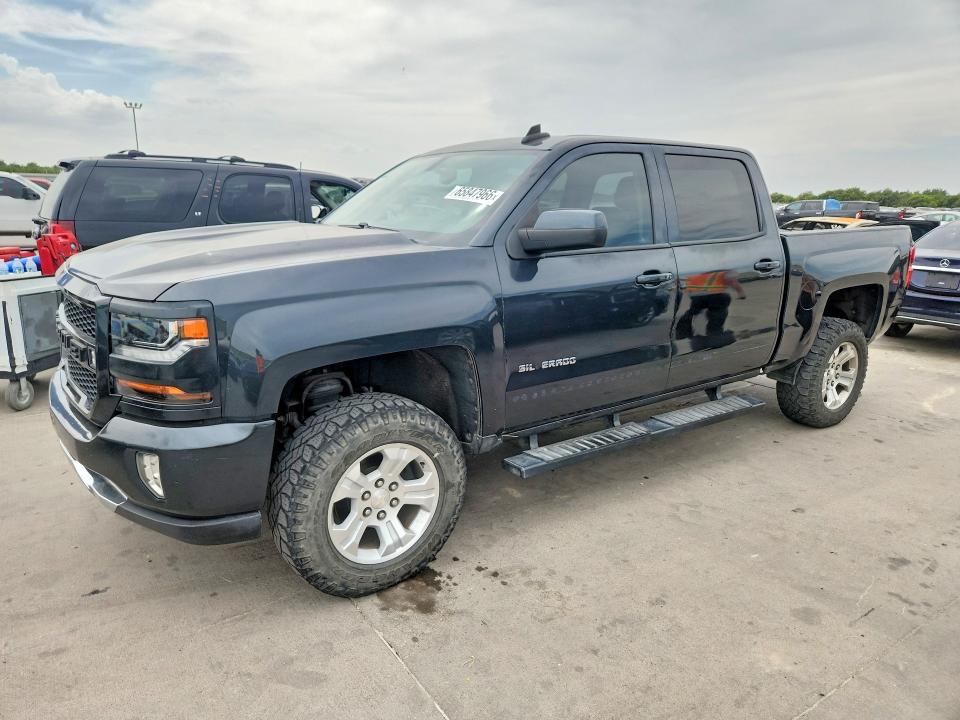 CHEVROLET SILVERADO 2018 with VIN 3GCPCREC4JG342819 - Photo from auction