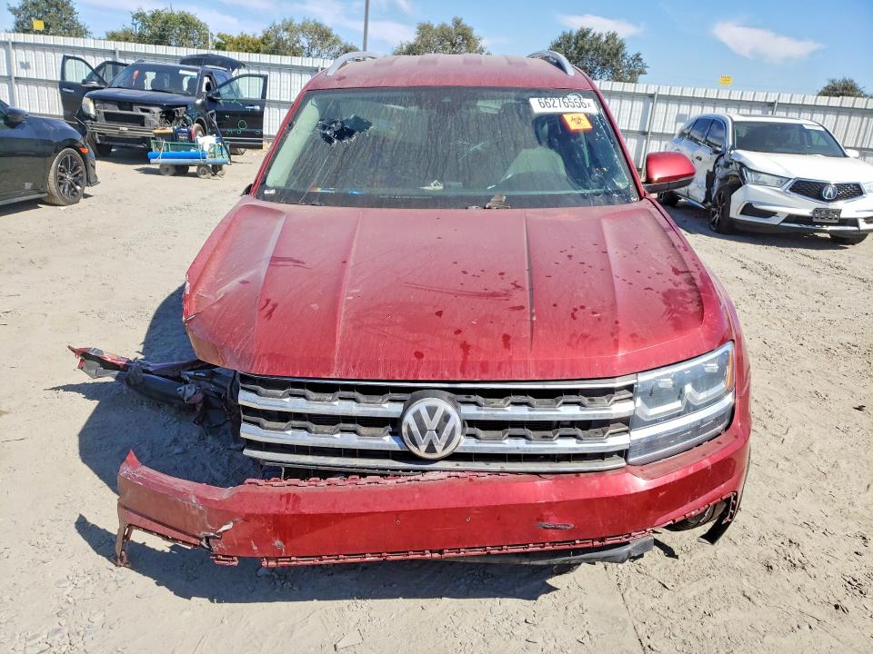 Photo 5 from auction – 2018 VOLKSWAGEN ATLAS with VIN 1V2LR2CA1JC548767