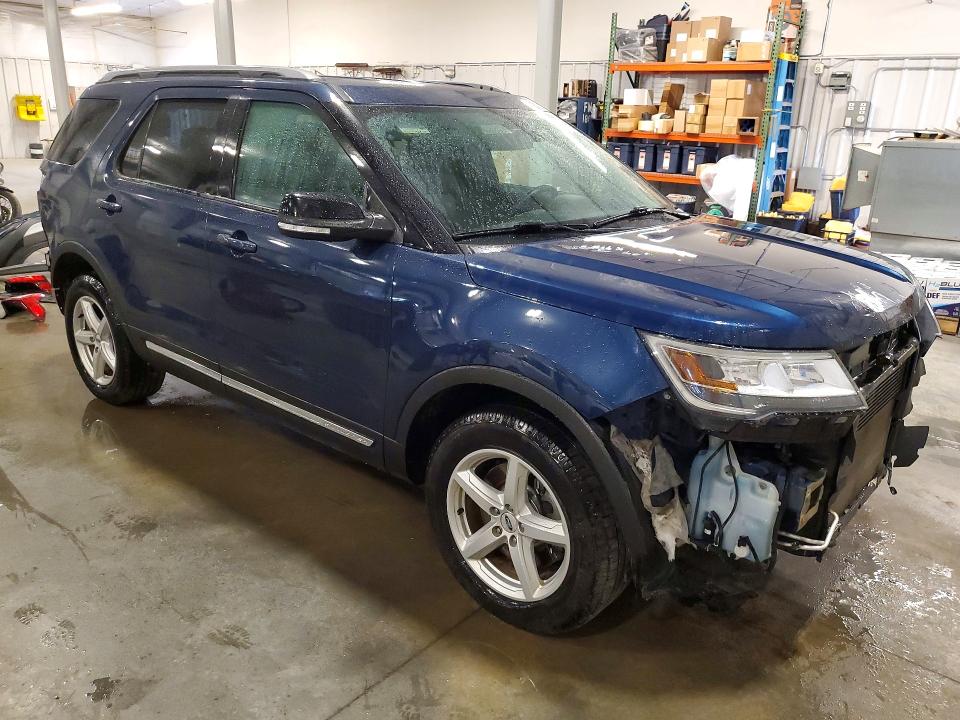 Снимка 4 от търг – 2017 FORD EXPLORER с VIN 1FM5K8DH5HGD52648