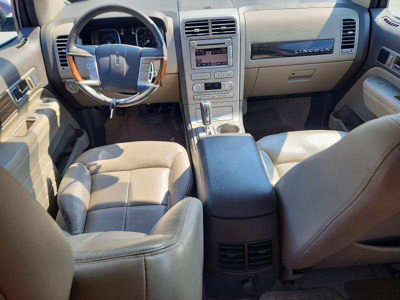 Photo 8 from auction – 2007 LINCOLN MKX with VIN 2LMDU68C67BJ30333